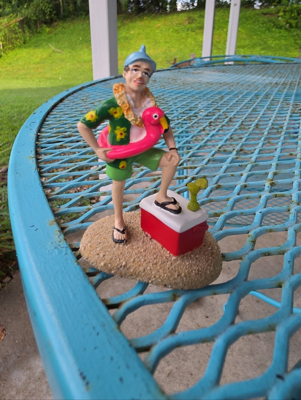 Department 56 Margaritaville Parrot Head King Accessory 4058492
